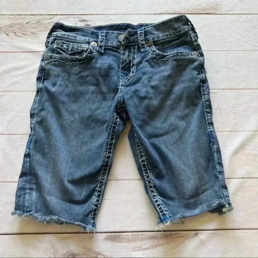 True Religion Men Ricky Straight Flap Super T Relaxed Cut Off Denim shor… - Picture 2 of 15